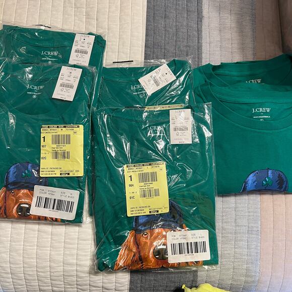 NWT J. Crew Men's Green W/St. Patrick's Day Dog Graphic T- Shirt - SIZE XL - Picture 7 of 7